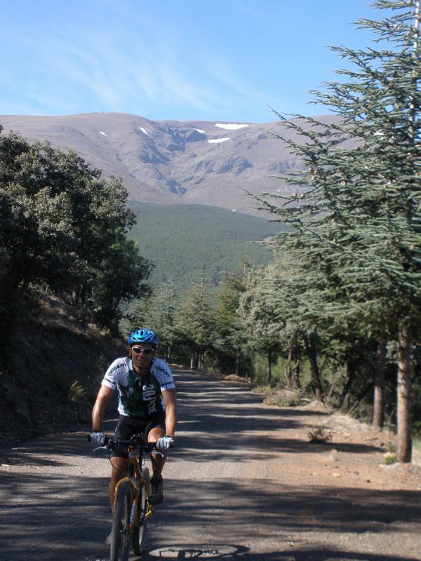 A los pies de Sierra Nevada